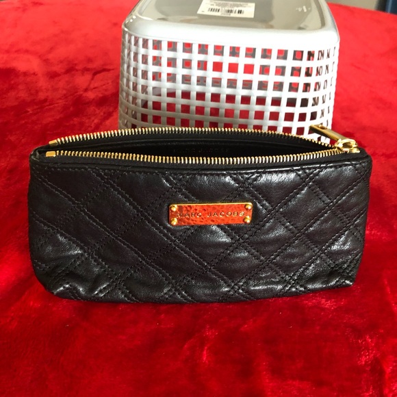 Marc Jacobs clutch - Picture 2 of 11